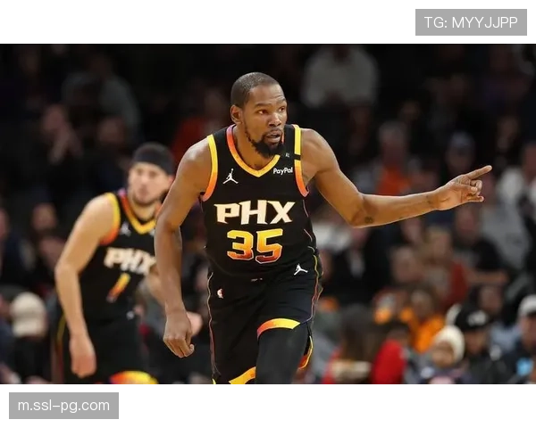 杜兰特距离乔丹历史得分榜仅差118分 预计3月21日完成超越 杜兰特距离乔丹历史得分榜仅差118分 预计3月21日完成超越